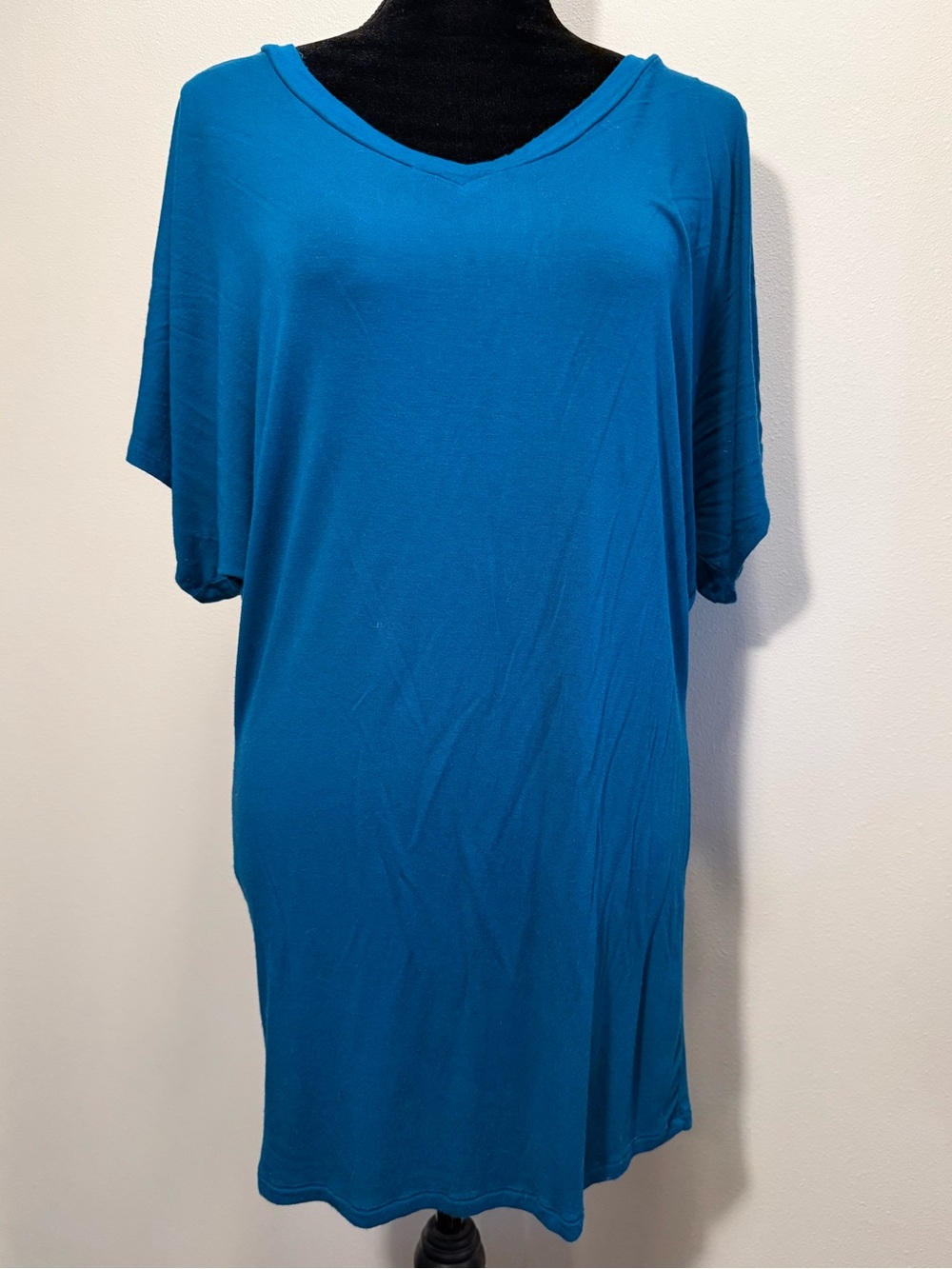 🚨LAST CHANCE!!!🚨 Lock & love Relaxed V-Neck Tunic